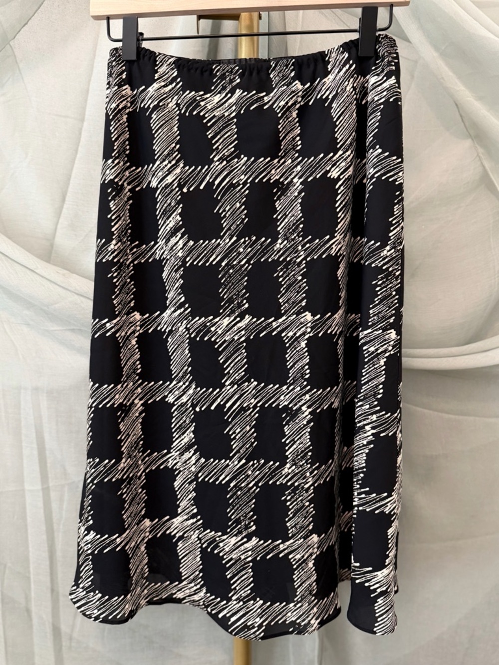 New York & Company Black and Tan Lined Skirt